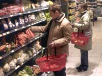 Supermarket: Farmer's friend or foe?